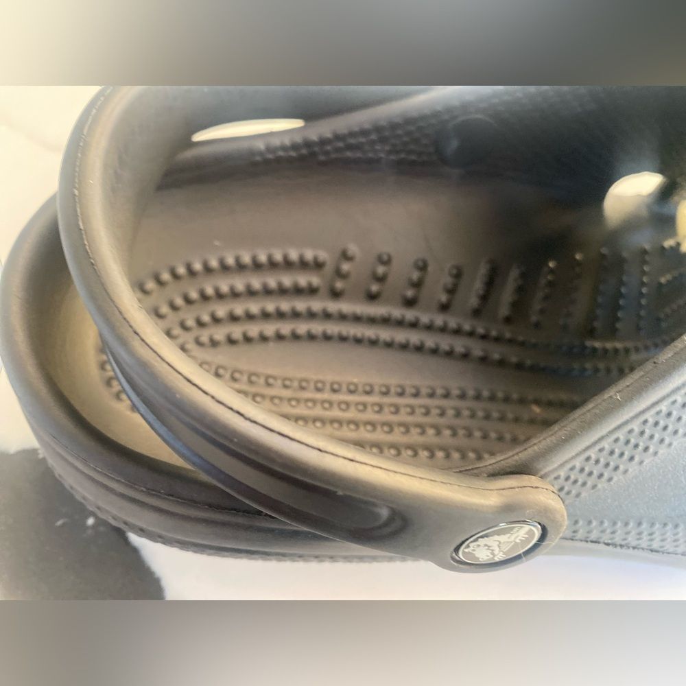 CROCS Gray Men's Sandals - Picture 3 of 8